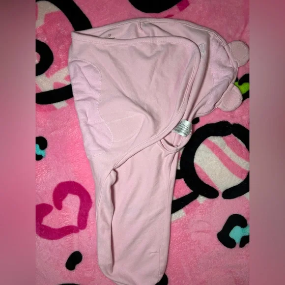 (3) Girls swaddle bundle - Picture 6 of 7